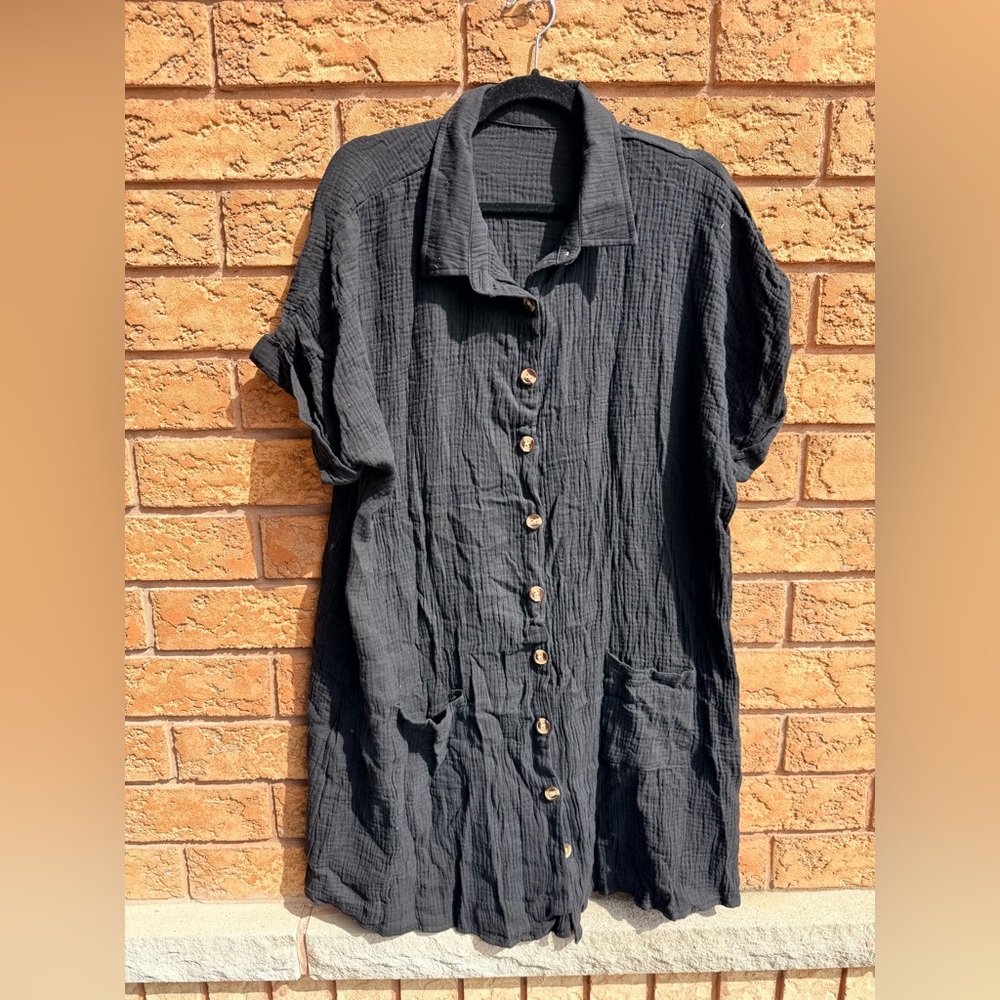 Women’s Short Sleeve Button-Front Mini Dress in Black